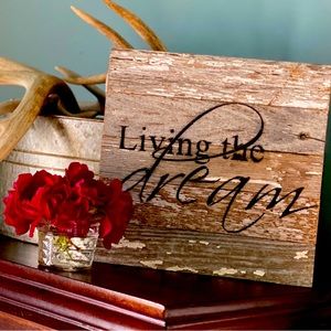 Meet your Posher, Julie